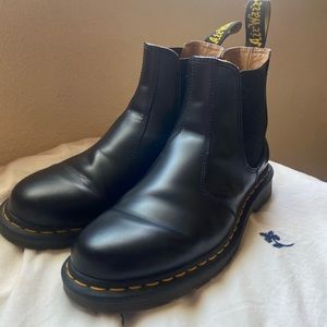 Dr. Marten 2976 Chelsea boots